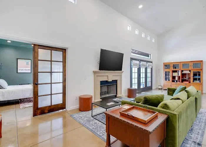 Pet Friendly-walk To 4th Ave & Downtown *
