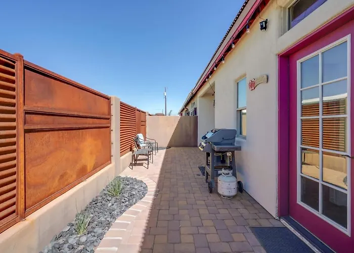 Pet Friendly-walk To 4th Ave & Downtown