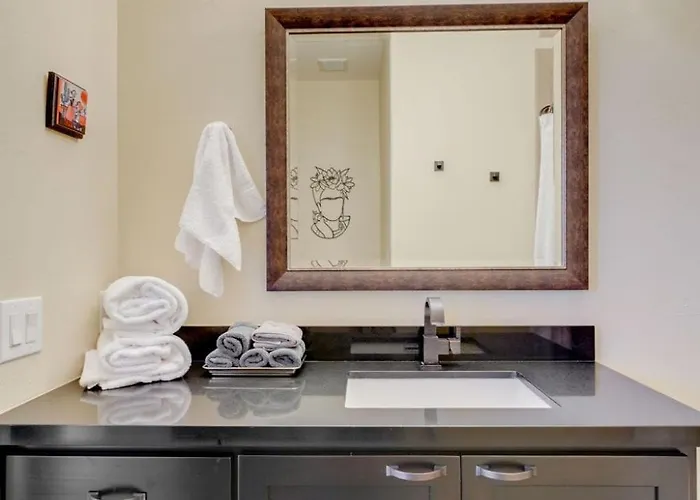 Pet Friendly-walk To 4th Ave & Downtown Сasa de vacaciones *