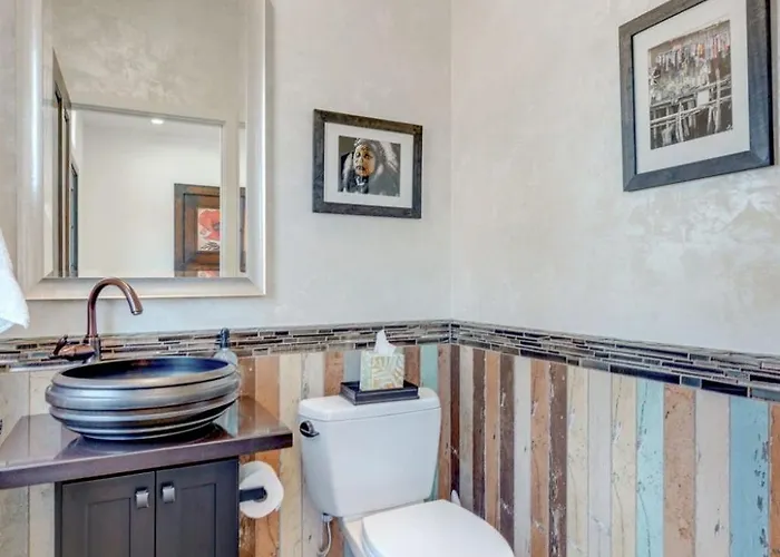 Pet Friendly-walk To 4th Ave & Downtown